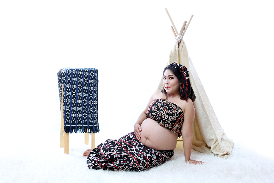 Pregnant Ethnic chic  Studio Pontianak